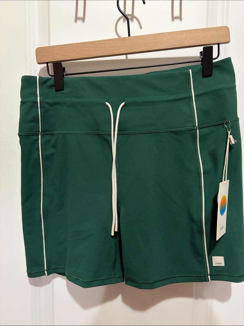 Vuori Daily Piped Short 5” Viridian